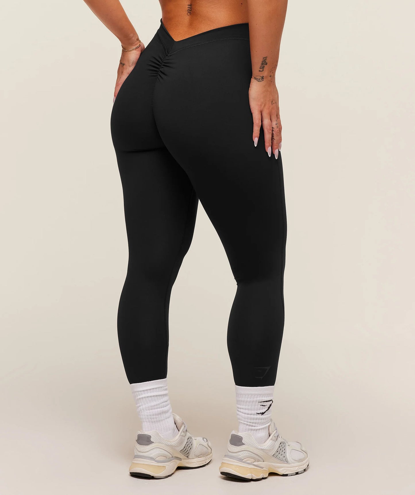Lifting Dipped Waistband