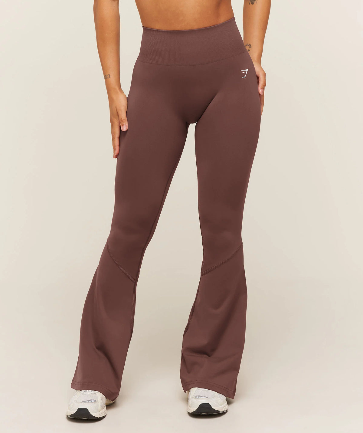 Everyday Seamless Flared Legging